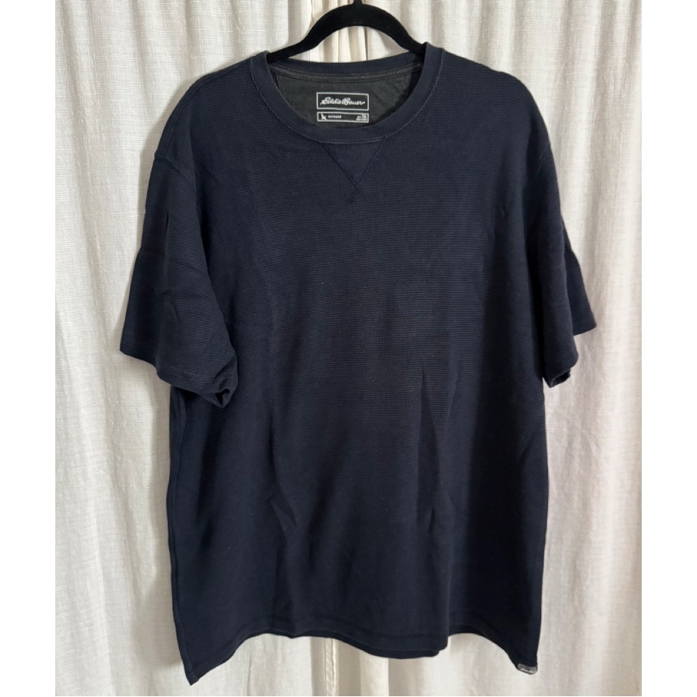 Eddie Bauer vintage Navy Short Sleeve Mens Adult TXL
Chest 52”
Length 32”
Should